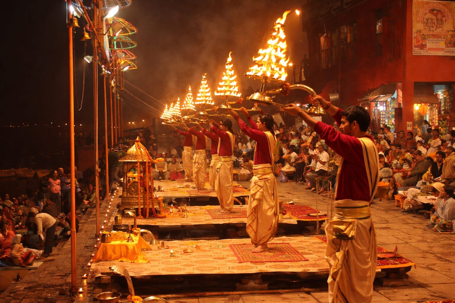 Ghat Ki Ganga Aarti